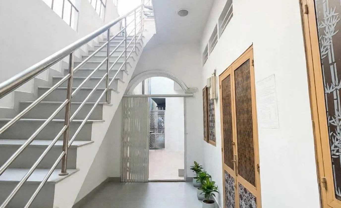 🏡 Bán nhà 2 mặt tiền Nguyễn Tất Thành - 190m2 - Nhỉnh 12 tỷ - Thu 360tr/năm... Bán nhà mặt phố tại Xóm Chiếu, Hồ Chí Minh 01