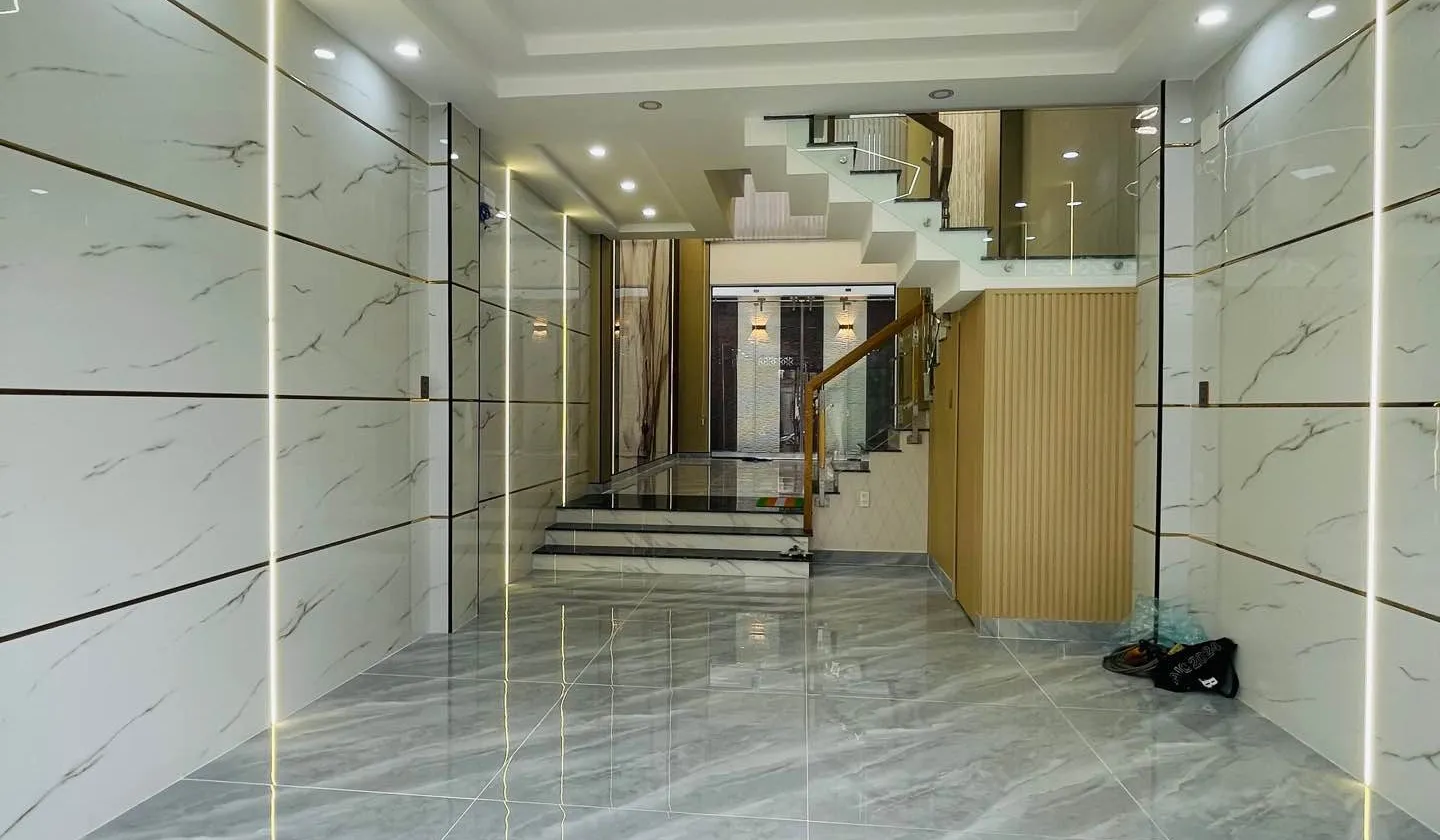 Nhà 5 tầng siêu đẹp trung tâm Bình Tân giá cực tốt... Bán nhà riêng tại Bình Trị Đông, Hồ Chí Minh 01