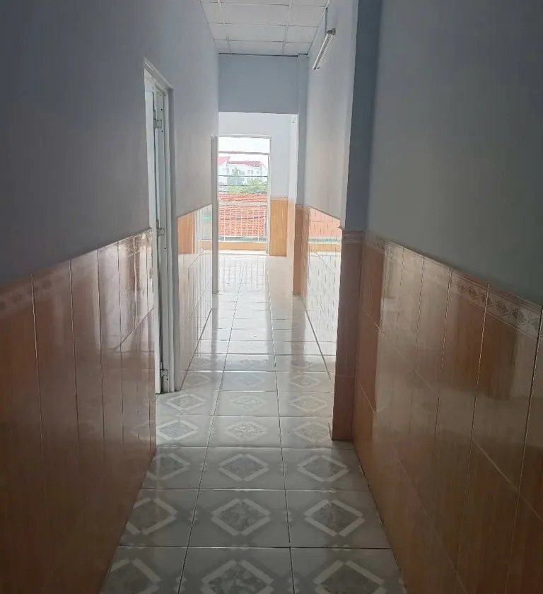 _ Ngang 4 Dài 16 nhà mới ở ngay Nhà 2 MT. _ Kết cấu : Nhà 2 tầng gồm 2pn , 1WC pk, bếp , nhà mới và... Bán nhà mặt phố tại Đông Hưng Thuận, Hồ Chí Minh 01