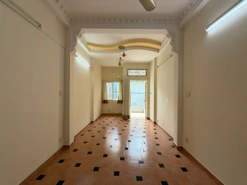 Bán nhà riêng 3 tầng hẻm xe hơi Cách Mạng Tháng 8, diện tích 42m², pháp lý cơ sở... Bán nhà riêng tại Tân Sơn Nhất, Hồ Chí Minh 01