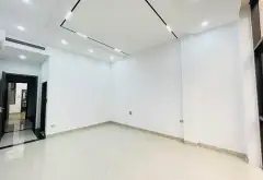 Bán nhà riêng 5 tầng 8 phòng ngủ tại Tây Sơn, Đống Đa với thang máy và mặt tiền rộng... Bán nhà riêng tại Đống Đa, Hà Nội 05