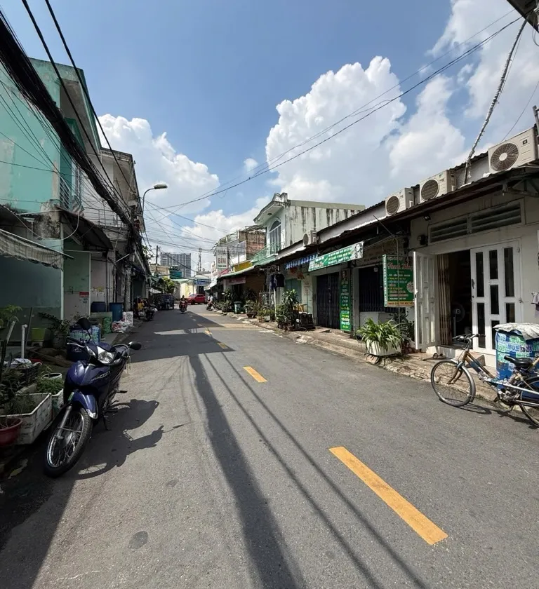 💥NHÀ BÁN MẶT TIỀN ĐƯỜNG SỐ 4 LINH XUÂN THỦ ĐỨC . 3.99Tỷ... Bán nhà mặt phố tại Linh Xuân, Hồ Chí Minh 01