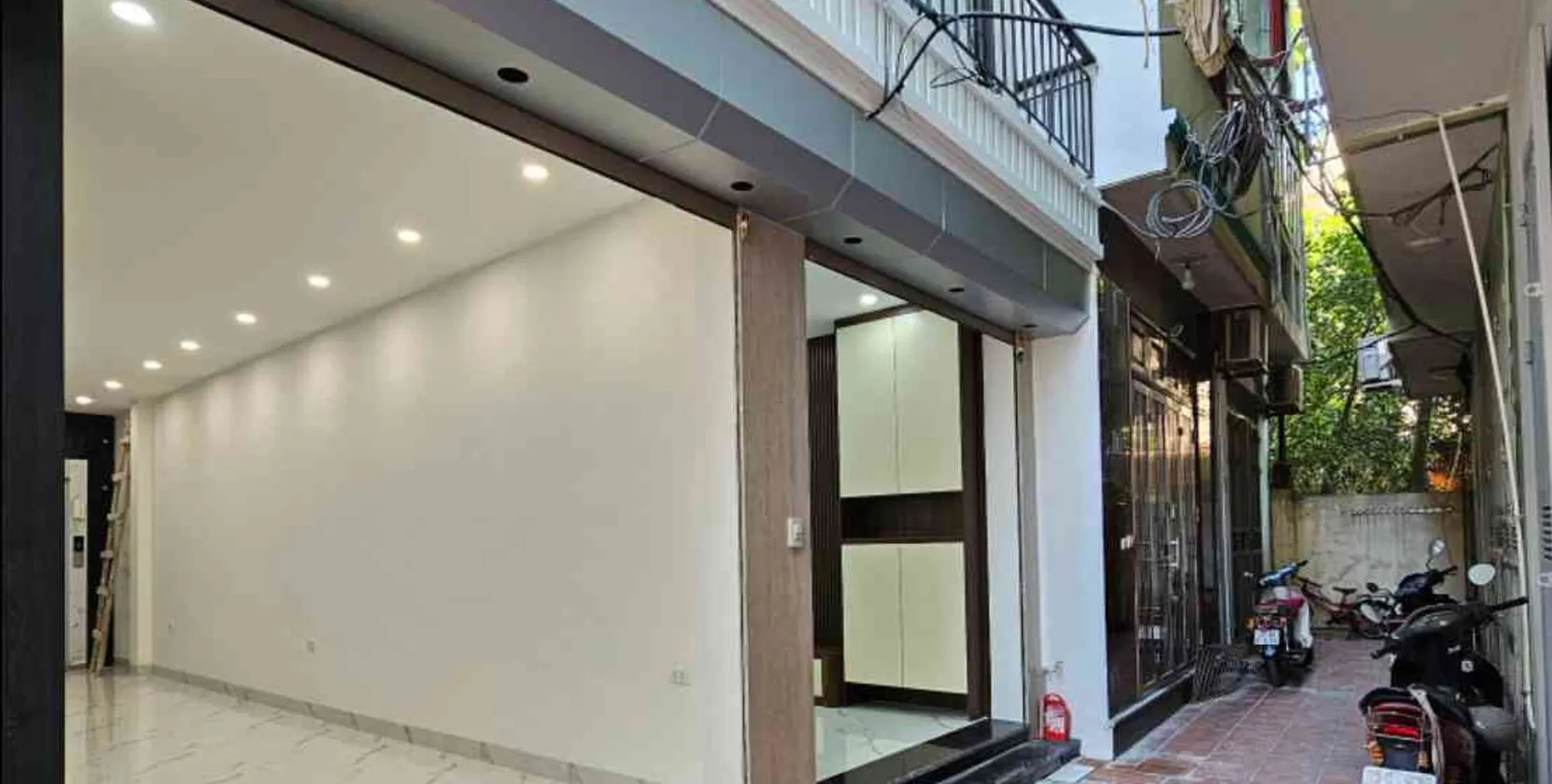 ️💢🏵️ SIÊU PHẨM LONG BIÊN - CỰC HIẾM - THANG MÁY - TẦM TIỀN NHỎ - VỊ TRÍ HIẾM - VÀI BƯỚC RA ĐƯỜNG... Bán nhà riêng tại Việt Hưng, Hà Nội 01