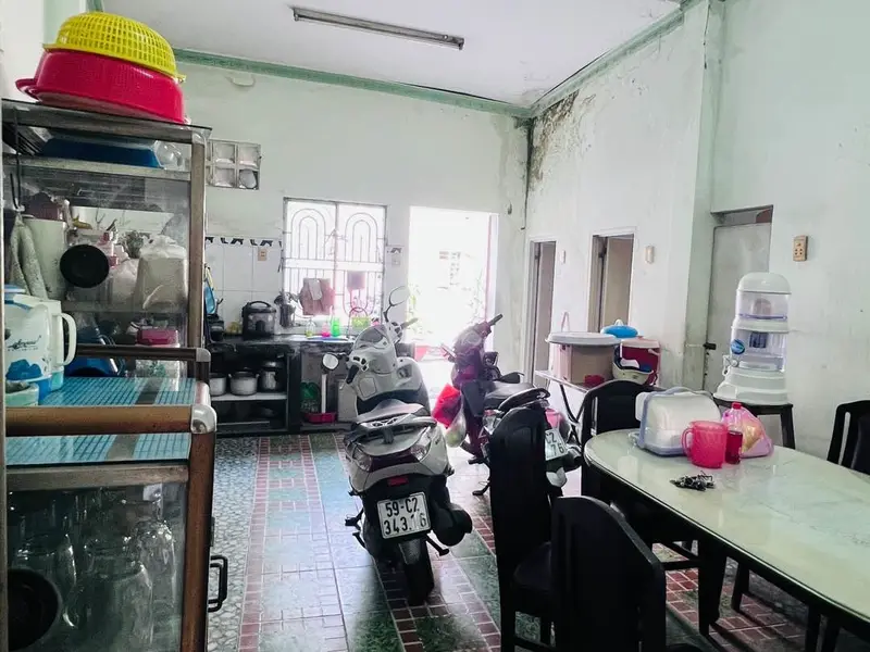 Mặt tiền kinh doanh Trần Xuân Soạn giá chỉ 16.8 tỷ, 243m2 , 6pn , 1 cửa hàng cho thuê... Bán nhà mặt phố tại Tân Thuận, Hồ Chí Minh 01
