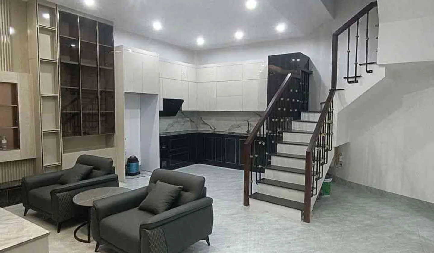 TỦ BẾP LÀM BẰNG GỖ AN CƯỜNG PHỦ ACRYLIC-4 TẦNG-4 NGỦ ĐẸP... Bán nhà riêng tại Văn Miếu - Quốc Tử Giám, Hà Nội 01