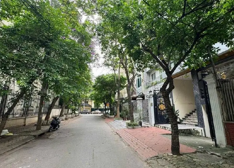 Bán nhà mặt phố 8 tầng trung tâm quận Huy Du, gần cơ quan nhà nước, tiện cho thuê... Bán nhà mặt phố tại Từ Liêm, Hà Nội 01