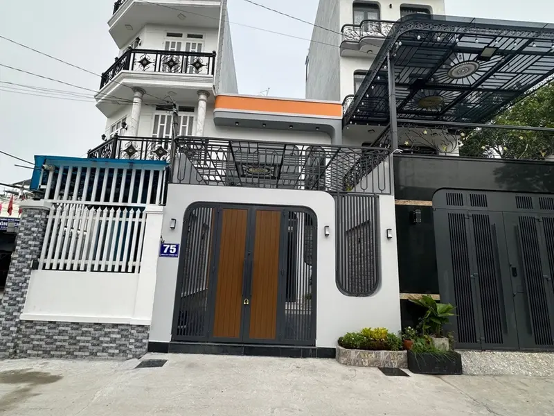 MẶT TIỀN Quận 12, Thạnh Lộc 22 - NHÀ 2 TẦNG BTCT 3PN - DT ĐẸP 4,5 x 16 - ĐƯỜNG 6M THÔNG - GIÁ 5.4... Bán nhà mặt phố tại An Phú Đông, Hồ Chí Minh 01