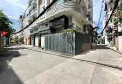 Nhà 2 Tầng Hẻm Xe Hơi Gần Cách Mạng Tháng 8 Quận 10... Bán nhà riêng tại Hòa Hưng, Hồ Chí Minh 01
