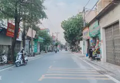 Bán nhà rẻ nhất cầu Thăng Long
Nh nhà cấp 4 cho thuê dòng tiền 2.tr trên tháng... Bán căn hộ chung cư tại Vĩnh Thanh, Hà Nội 03
