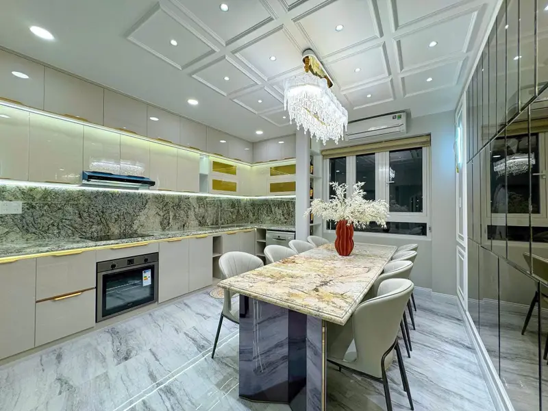 Chủ giảm 2 tỷ bán nhanh nhà phố hiện đại, 5 tầng THANG MÁY. Chỉ 1x.x tỷ... Bán nhà mặt phố tại Phú Thuận, Hồ Chí Minh 01