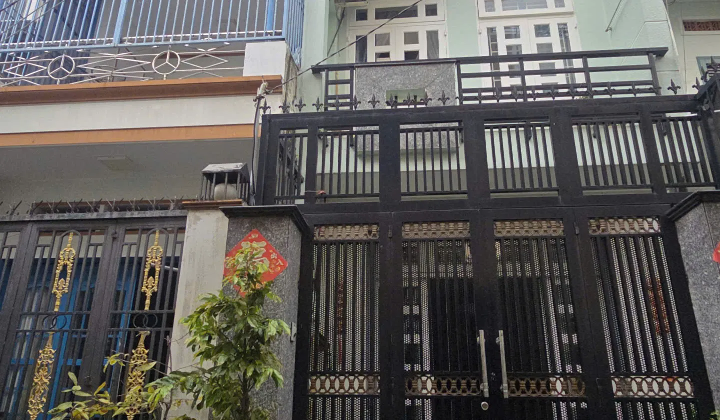 Bán nhanh giảm gấp 800 triệu, còn 11.9 tỷ, nhà 3 tầng, ra hẻm oto 50m, Hoàng Hoa Thám, Bình Thạnh... Bán nhà riêng tại Gia Định, Hồ Chí Minh 01