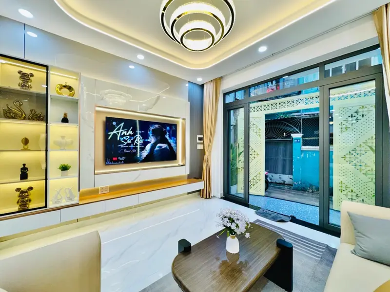 Nhà sang trọng 6PN có sân thượng chill tại Đức Nhuận... Bán nhà riêng tại Đức Nhuận, Hồ Chí Minh 01