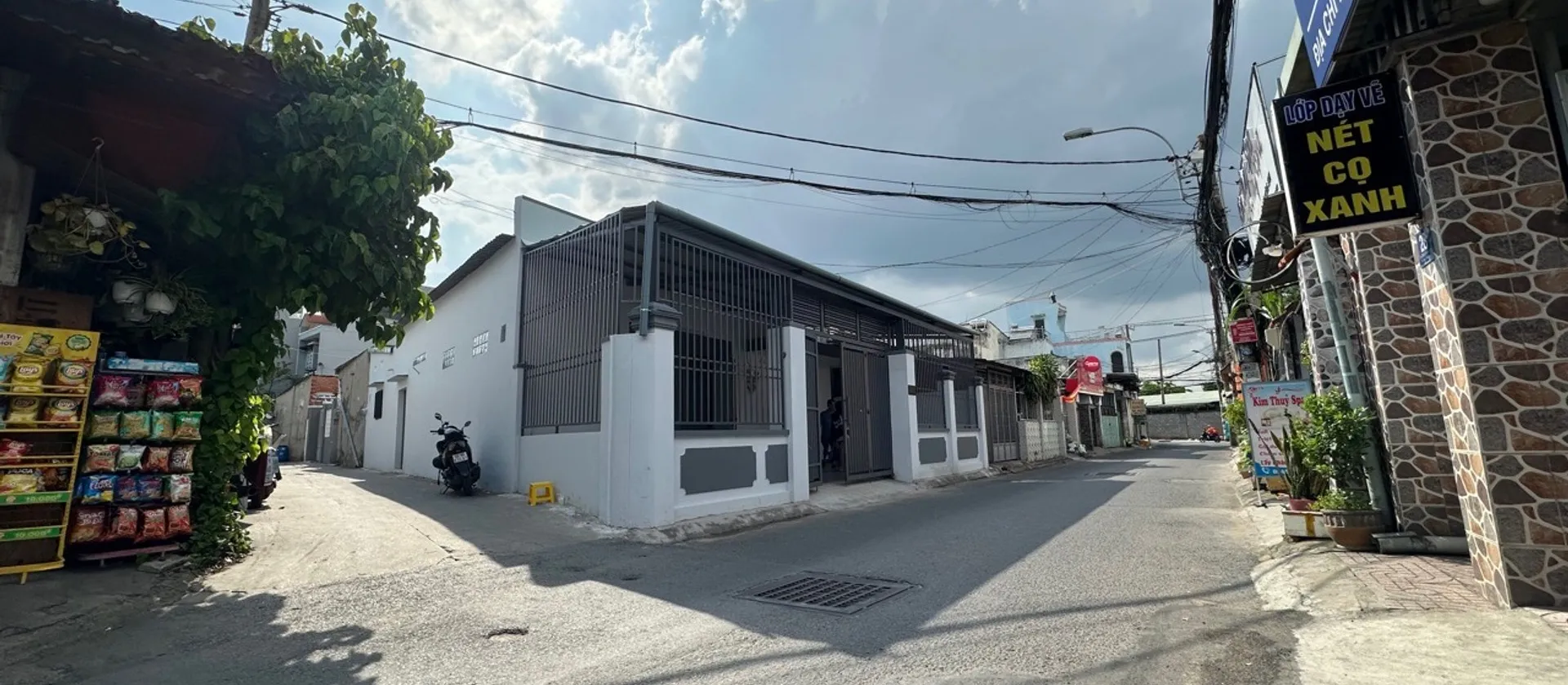 Bán nhà mặt phố lô góc 2 mặt tiền tại Linh Trung, diện tích 175m2, giá 13.9 tỷ đồng... Bán nhà mặt phố tại Linh Xuân, Hồ Chí Minh 01