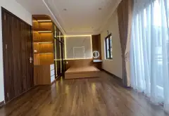 Bán nhà Ái Mộ, Long Biên, 43m6T, 11,85 tỷ. Thang máy, gần phố, ở ngay.... Bán owner_side tại Bồ Đề, Hà Nội 06