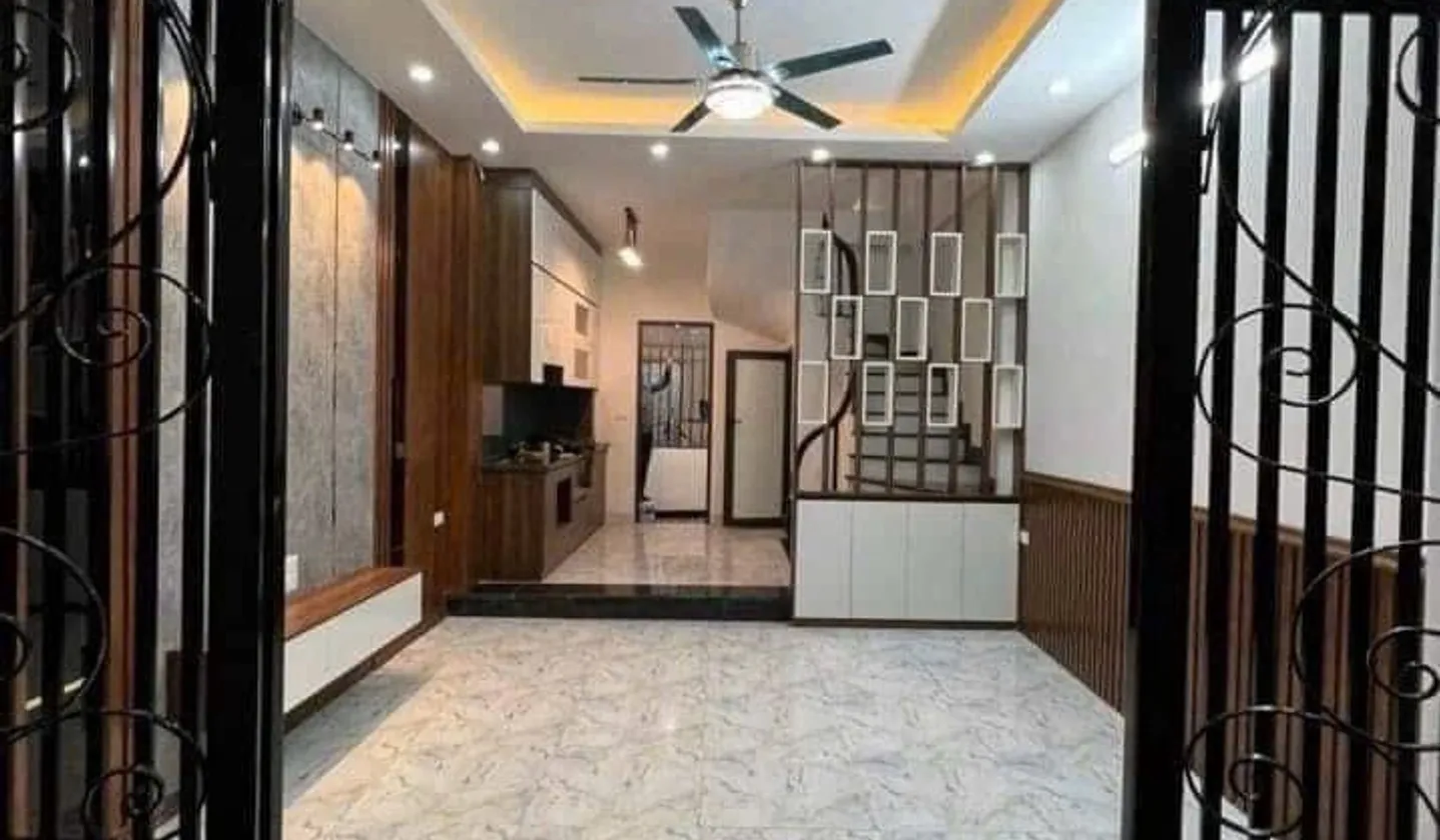 Bán nhà riêng 5 tầng lô góc tại trung tâm quận Cầu Giấy... Bán nhà riêng tại Phú Diễn, Hà Nội 01