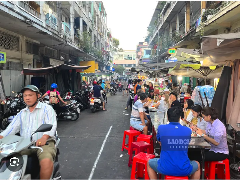 B.a'n Nh.a`MẶT TIỀN gần chợ Phù Hưng - thuận kiều plaza – 7 TẦNG THANG MÁY – 57m2 nở hậu 5.1m - gần... Bán nhà mặt phố tại Phú Thọ, Hồ Chí Minh 01