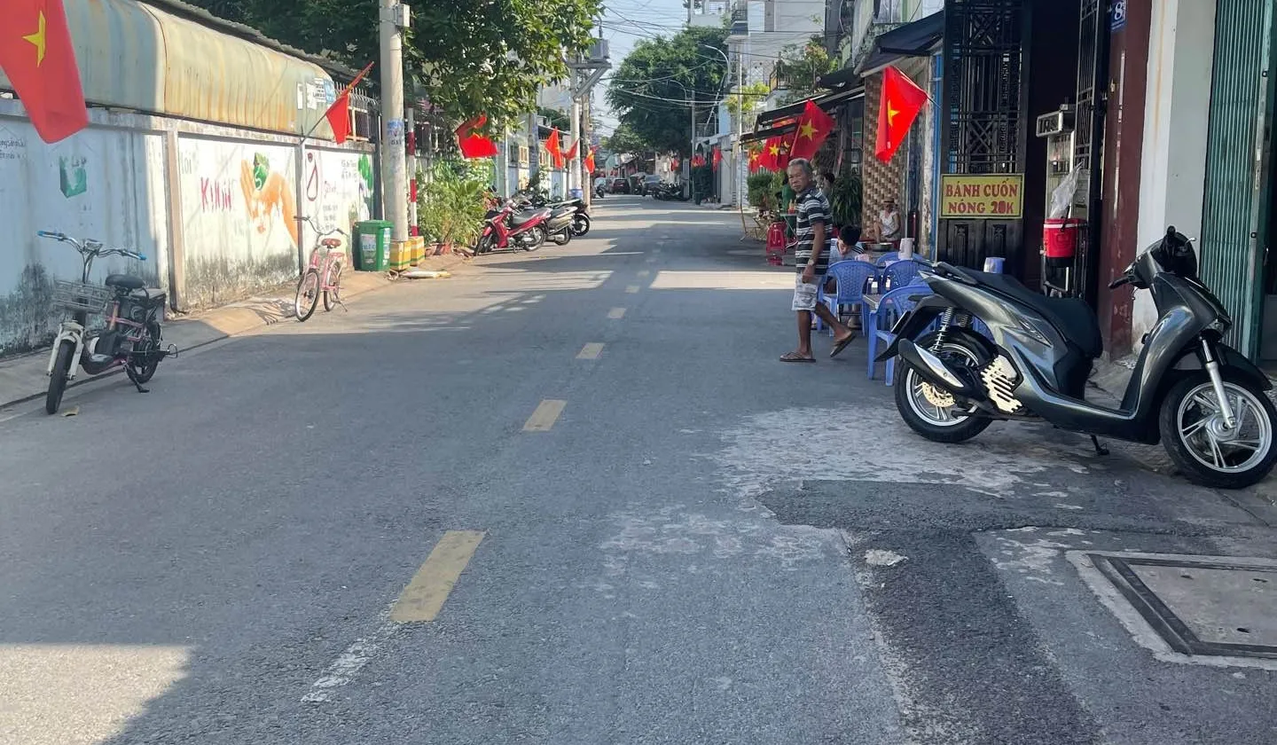 BÁN NHÀ 4 TẦNG - HẺM XE HƠI - sát góc TRẦN THỊ NĂM - DƯƠNG THỊ MƯỜI - 4PN - GIÁ CỰC TỐT.... Bán nhà riêng tại Trung Mỹ Tây, Hồ Chí Minh 01