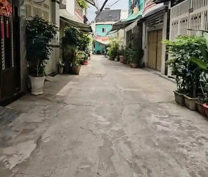Bán nhà mới Âu Dương Lân P.3 Q.8. Diện tích 45,3m2. Kết cấu 5 tầng 6PN 4WC. Hoàn công đủ.... Bán nhà riêng tại Chánh Hưng, Hồ Chí Minh 01