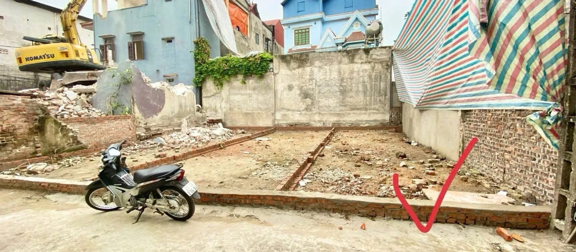 ✅Mô tả:
👉Diện tích: 46.8m lô thứ 3 trong cùng sát tường nhé. từ ngoài vào
👉MT= gần 4m full thổ c... Bán đất tại Đông Anh, Hà Nội 01
