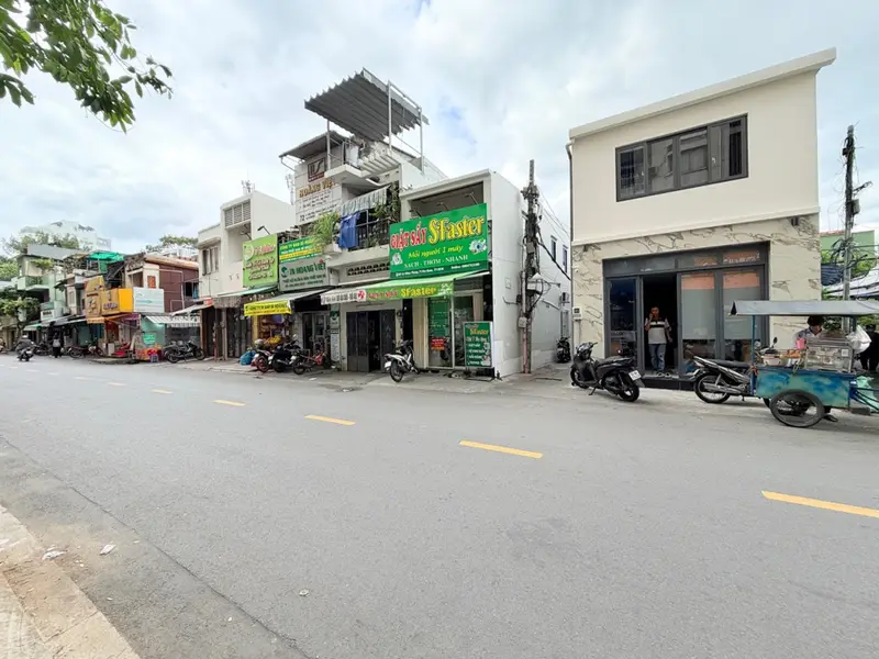NHÀ MẶT TIỀN LÊ HỒNG PHONG, P.2, Q.5 – NGANG 4,3M – CÔNG NHẬN 27M² – 1 TRỆT 1 LẦU – GIÁ 8 TỶ... Bán nhà mặt phố tại Chợ Quán, Hồ Chí Minh 01