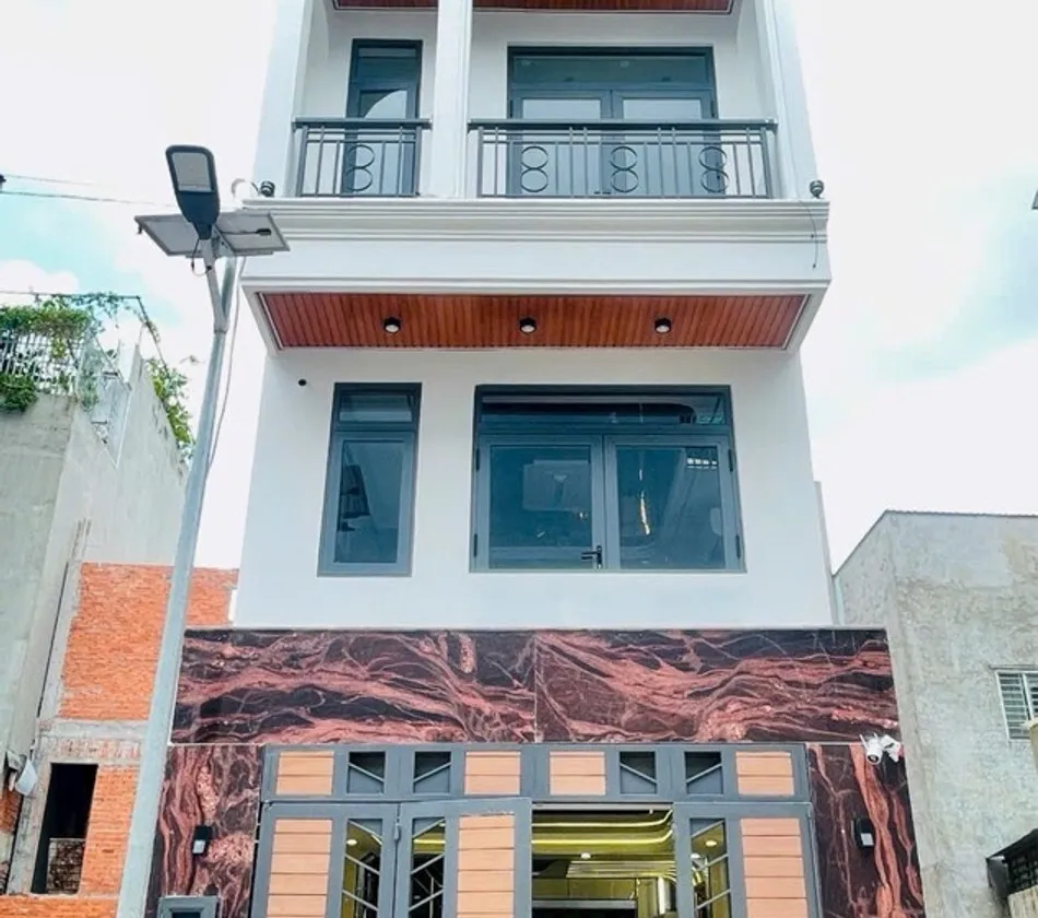 Nguyễn Ảnh Thủ, Trung Mỹ Tây, Quận 12 –Nhà 6 tầng – Full nội thất cao cấp – Garage ô tô
Giá bán: 7.... Bán nhà riêng tại Trung Mỹ Tây, Hồ Chí Minh 01