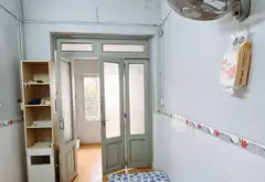 Gần Chợ Xóm Chiếu - 2 Tầng - 34m² - Nhỉnh 2 tỷ... Bán nhà riêng tại Khánh Hội, Hồ Chí Minh 02