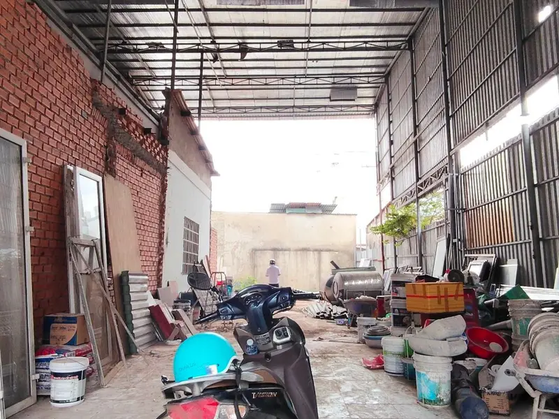 Bán nhà xưởng 194m2 tại phường Bình Tân, giá giảm còn 9.8 tỷ... Bán kho, nhà xưởng tại Bình Tân, Hồ Chí Minh 01