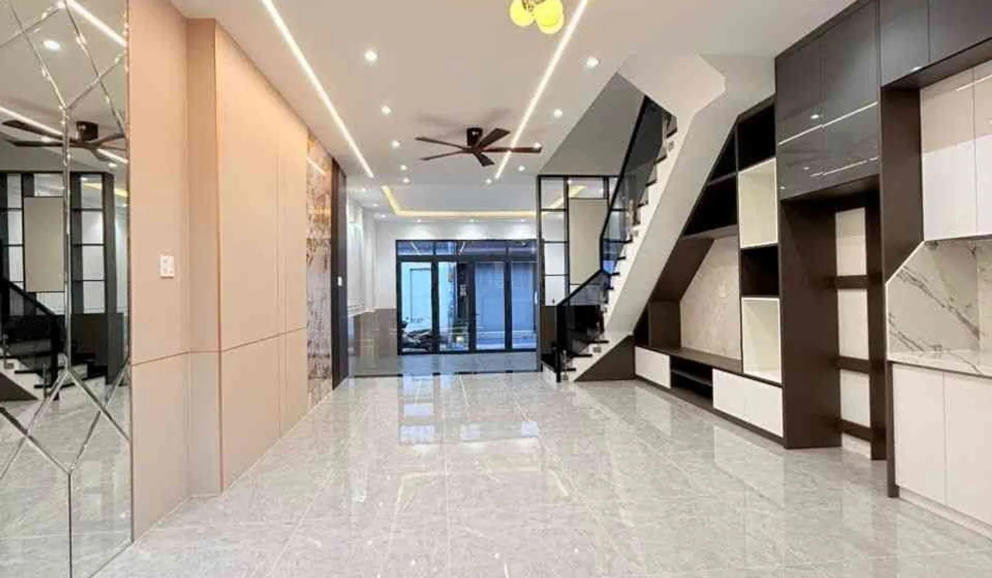 NHÀ PHỐ GẦN LÀNG ĐẠI HỌC, LÊ VĂN LƯƠNG NHÀ BÈ _ 4 TẦNG – NGANG 5M – 80M² – GARA Ô TÔ– CHỈ 10Đ NHỎ... Bán nhà riêng tại Hiệp Phước, Hồ Chí Minh 01