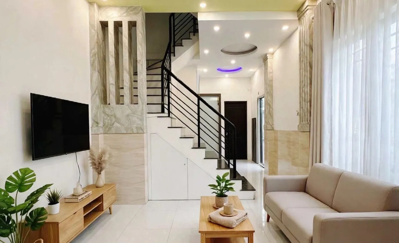 NGAY CẨU KÊNH TẺ - 4 TẦNG - NHỈNH 6 TỶ - TẶNG FULL NỘI THẤT - SỔ VUÔNG ĐẸP... Bán nhà riêng tại Khánh Hội, Hồ Chí Minh 01