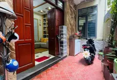 Bán gấp nhà Trương Định, 45m2, 5T, 9.5 tỷ tặng toàn bộ nội thất. Giá thương lượng.... Bán nhà riêng tại Tương Mai, Hà Nội 01