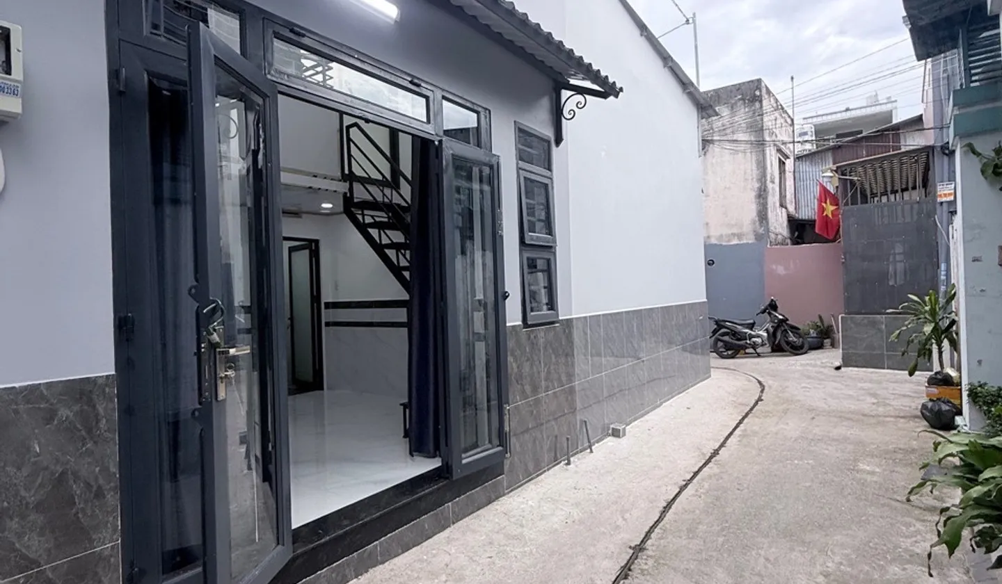 Bán nhà riêng 2 tầng tại phường Trung Mỹ Tây, Hồ Chí Minh, diện tích 24.6 m2... Bán nhà riêng tại Trung Mỹ Tây, Hồ Chí Minh 01