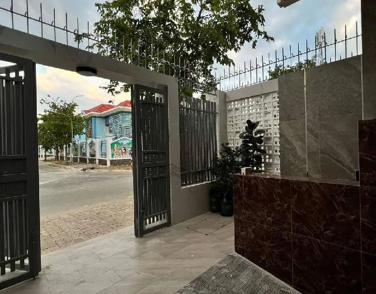 BÁN NHÀ MẶT TIỀN KDC DƯƠNG HỒNG, BÌNH HƯNG – HẦM + LỬNG + 2 LẦU + SÂN THƯỢNG, 4PN, 6WC... Bán nhà mặt phố tại Bình Hưng, Hồ Chí Minh 01