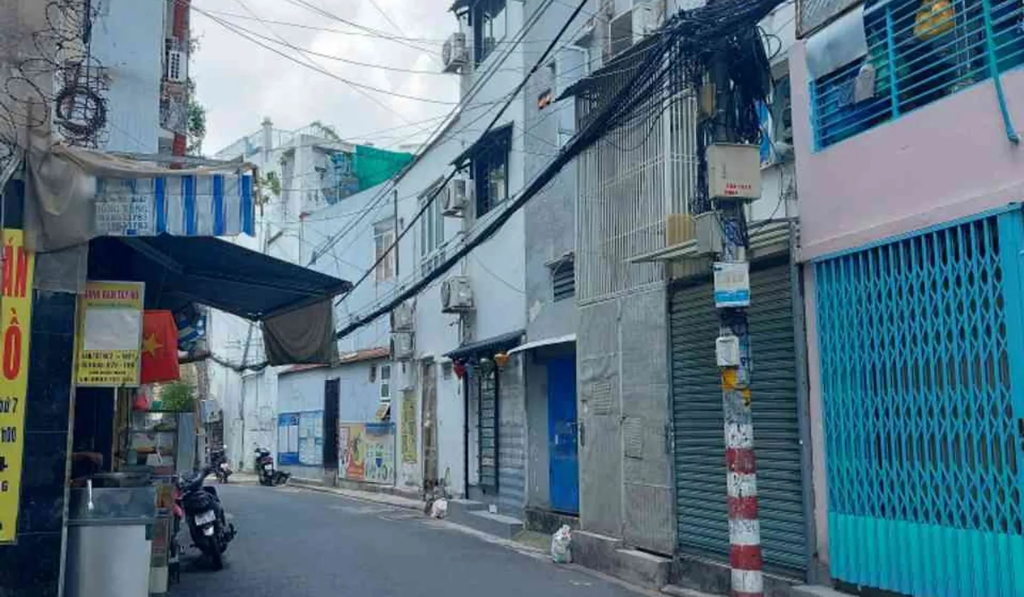 Bán nhà mặt phố 42m² 4 tầng hướng Đông Nam tại Phường Đức Nhuận, giá ưu đãi... Bán nhà mặt phố tại Đức Nhuận, Hồ Chí Minh 01