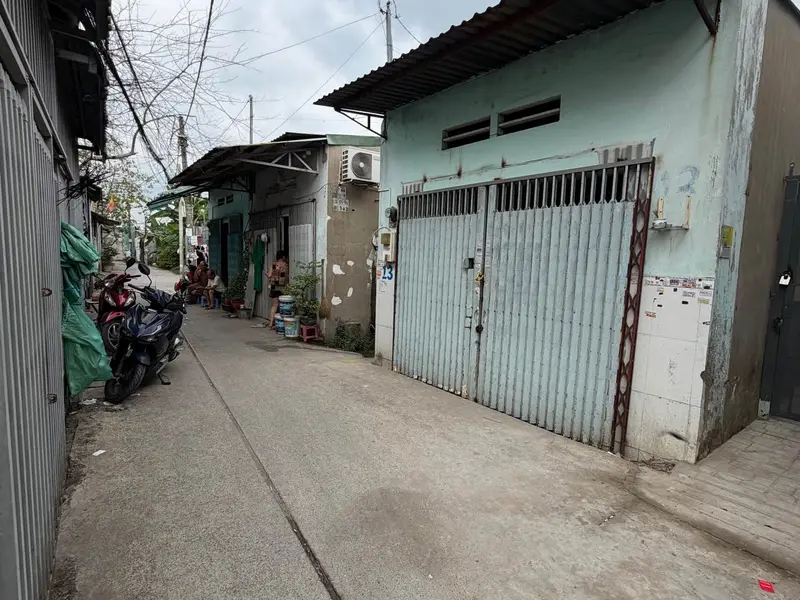 BÁN NHÀ ĐẸP – FULL NỘI THẤT – GẦN CHỢ THỚI HÒA – GIÁ CHỈ NHỈNH 4 TỶ📍 Vị trí: Đường Thới Hòa, khu... Bán nhà riêng tại Vĩnh Lộc, Hồ Chí Minh 01