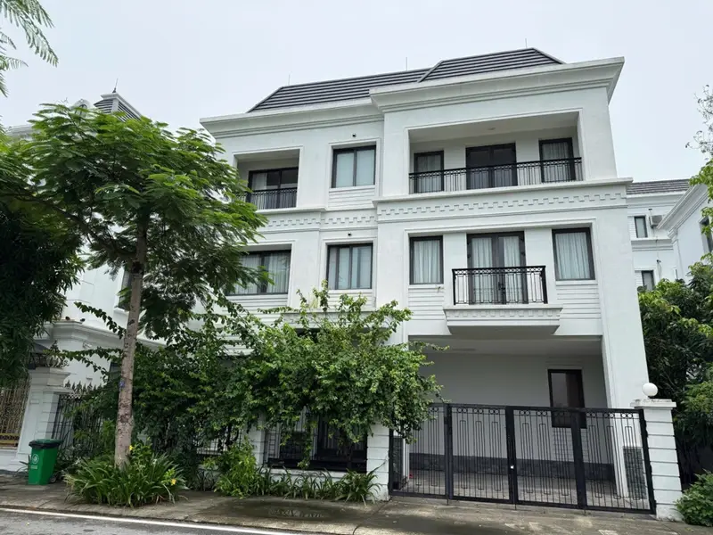 Bán biệt thự 3 tầng tại phường Bãi Cháy, Quảng Ninh, view hồ hướng Đông... Bán biệt thự, liền kề tại Bãi Cháy, Quảng Ninh 01