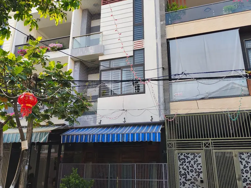 Bán nhà mặt phố 4 tầng hướng Đông Nam tại quận Thanh Khê, Đà Nẵng... Bán nhà mặt phố tại Thanh Khê, Đà Nẵng 01