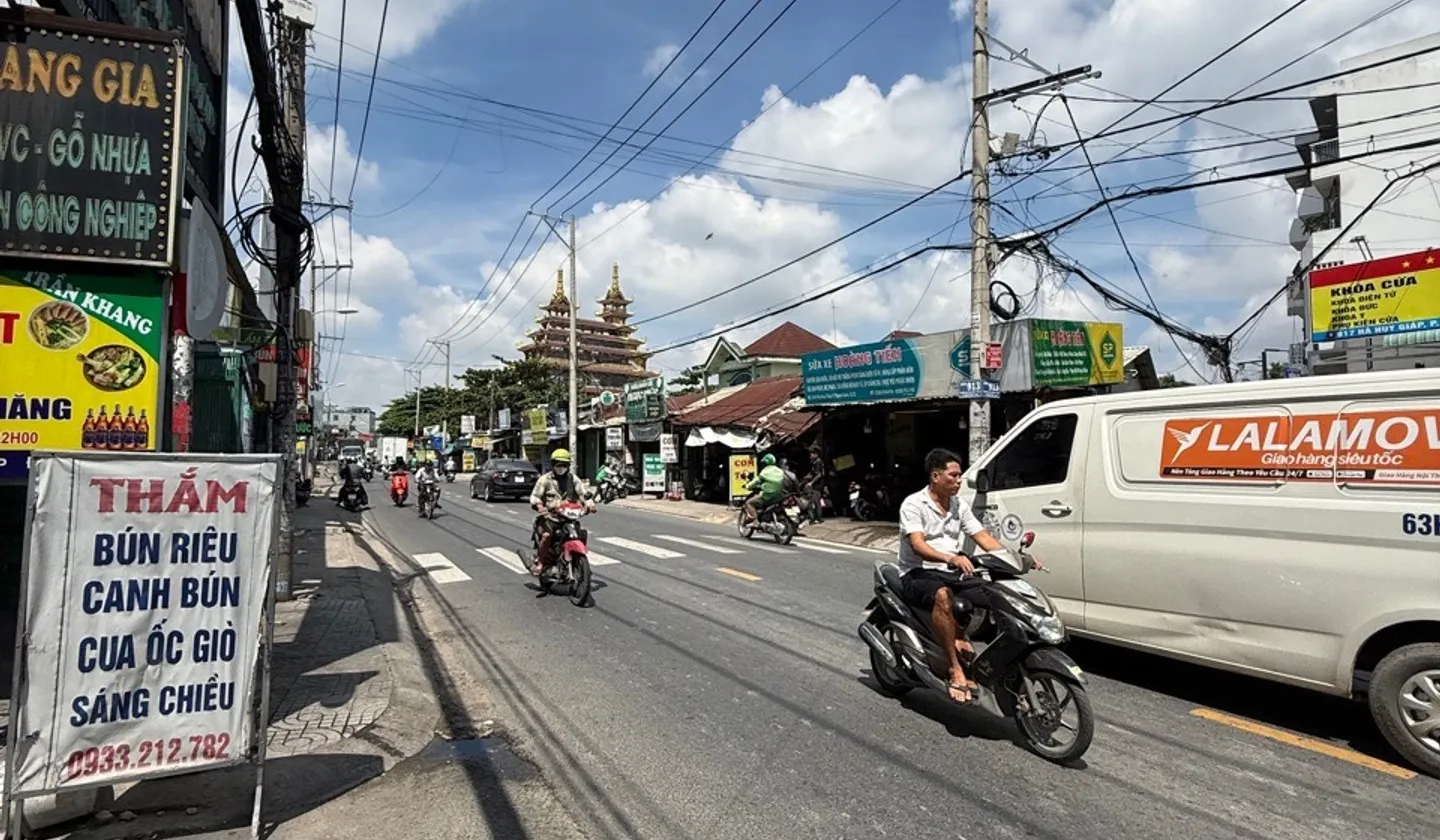 Bán nhà mặt phố tại phường Thới An, TP.HCM, mặt tiền rộng 6.7m kinh doanh đa ngành... Bán nhà mặt phố tại Thới An, Hồ Chí Minh 01