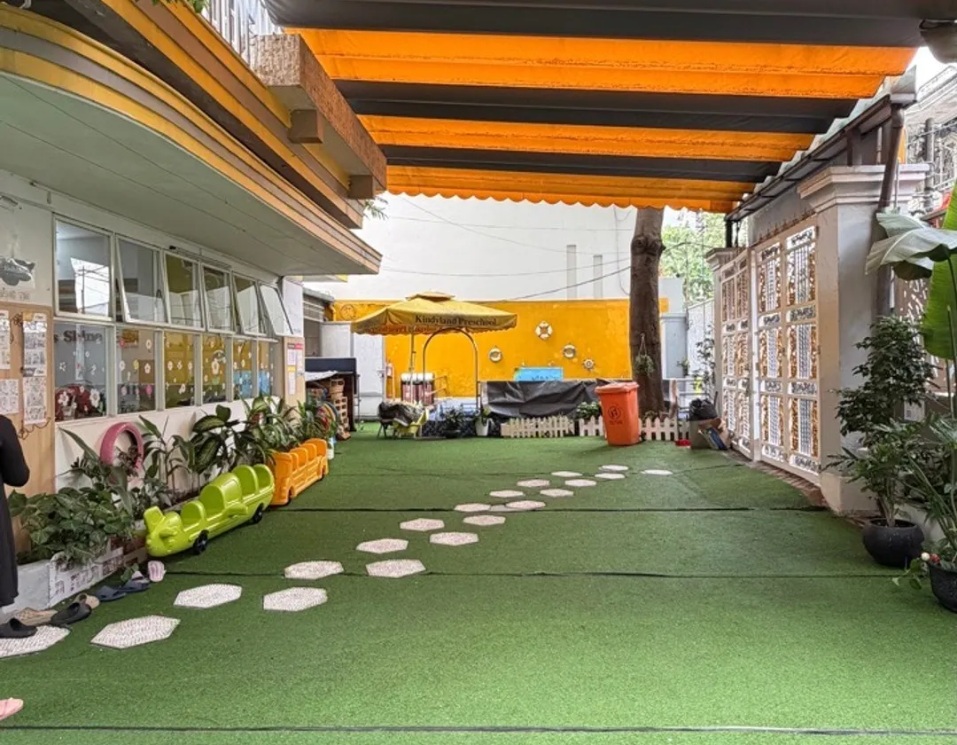 Bán biệt thự gần Cộng Hoà - 423m2, 3 tầng - ngang 18m vuông vắn - dòng tiền đều... Bán nhà riêng tại Tân Bình, Hồ Chí Minh 01