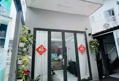 Chủ giám giá nhà riêng 2 tầng, 2PN 2WC, có sân và ban công – Giá 3,89 tỷ... Bán nhà riêng tại Bình Đông, Hồ Chí Minh 01