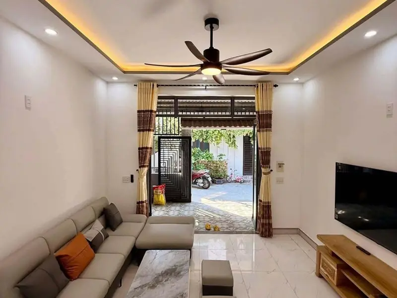 🏠 Bán nhà riêng 2 tầng hướng Đông Nam, kiệt Âu Cơ, Liên Chiểu, gần chợ Hòa Khánh. Giá sụp hầm 💥... Bán nhà riêng tại Liên Chiểu, Đà Nẵng 01