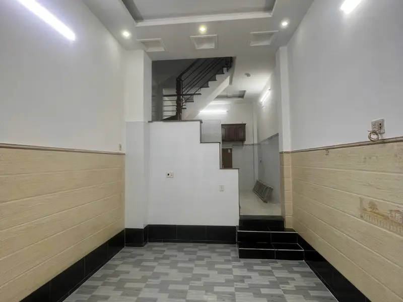 Nhà kiên cố 4 tầng trung tâm phường 7 quận 6, diện tích 33.7m2, giá 6.16 tỷ... Bán nhà riêng tại Bình Tiên, Hồ Chí Minh 01