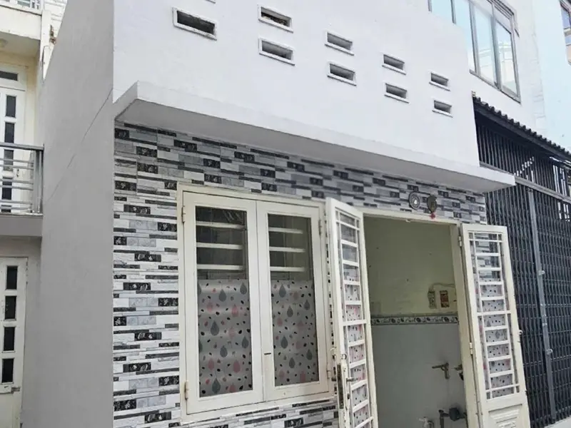 CĂN GÓC 2 TẦNG - HẺM Ô TÔ - CÁCH MẶT TIỀN NGUYỄN THẦN HIẾN 20M - 3.5 TỶ... Bán nhà riêng tại Xóm Chiếu, Hồ Chí Minh 01