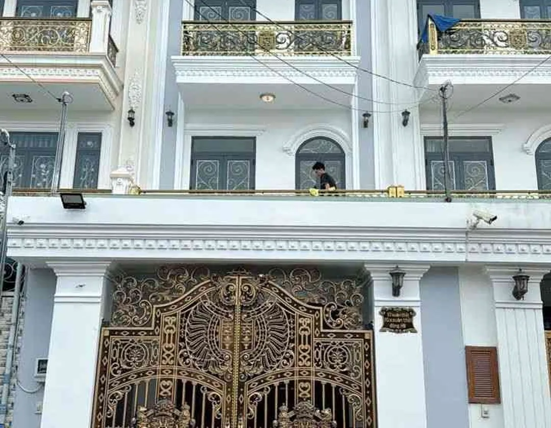 Bán nhà mặt phố tại trung tâm, diện tích 100 m2, 3 tầng, pháp lý rõ ràng... Bán nhà mặt phố tại Xuân Thới Sơn, Hồ Chí Minh 01