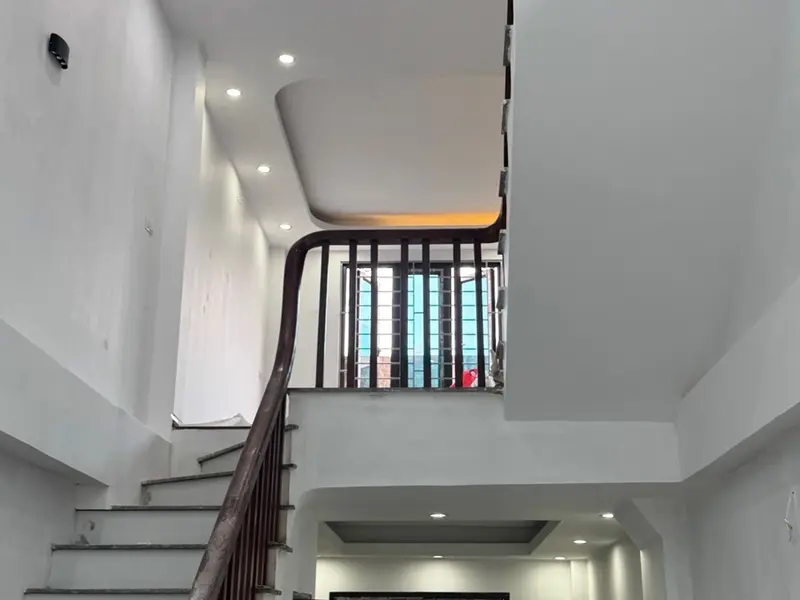 Bán nhà riêng 5 tầng tại xã Ngọc Hồi, Hà Nội với thiết kế hiện đại và pháp lý rõ ràng... Bán nhà riêng tại Ngọc Hồi, Hà Nội 01