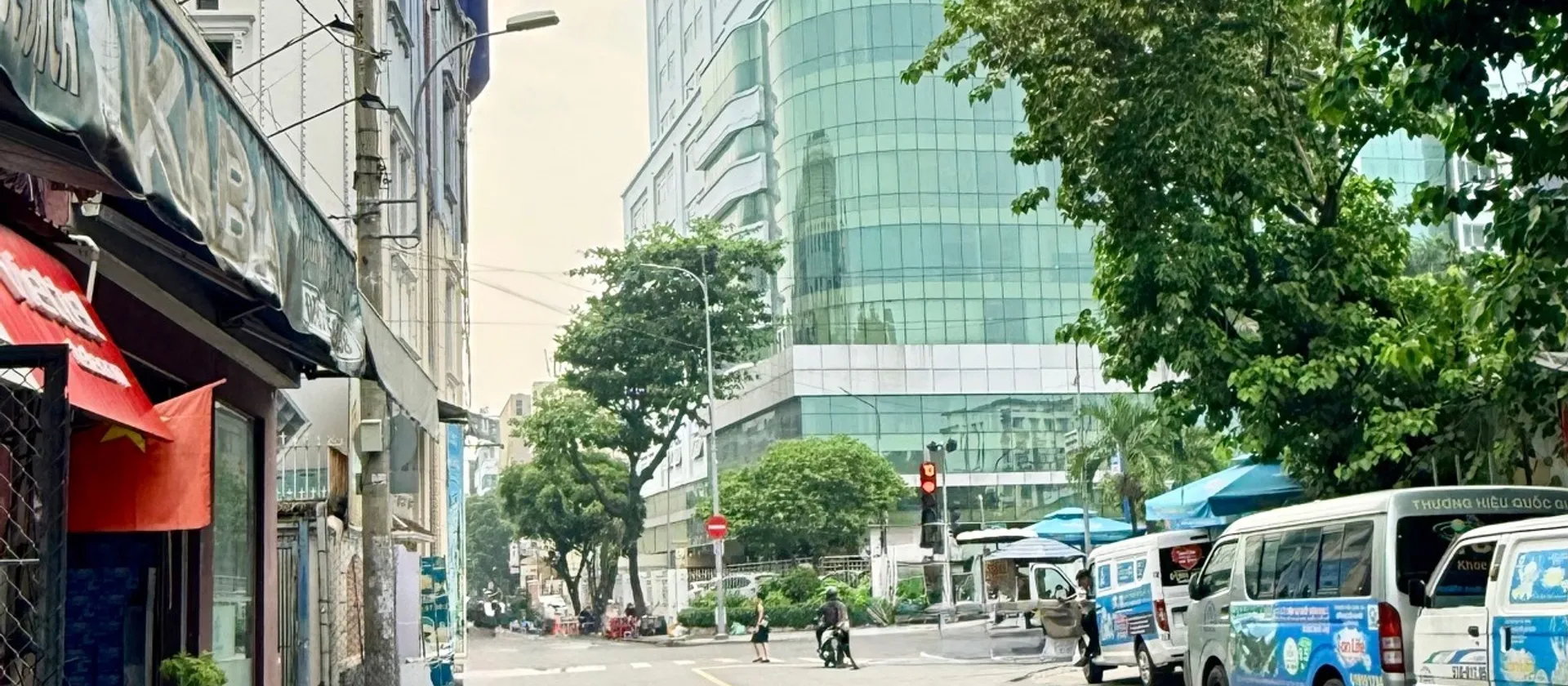 Nhà mặt phố 3 tầng gần sân bay Tân Sơn Nhất, mặt tiền 7m... Bán nhà mặt phố tại Tân Sơn Hòa, Hồ Chí Minh 01