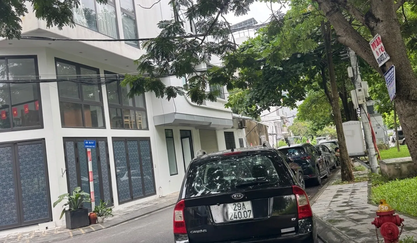 Bán nhà riêng 4 tầng phân lô Công viên khu Ngọc Thụy, diện tích 80m², vị trí trung tâm... Bán nhà riêng tại Bồ Đề, Hà Nội 01