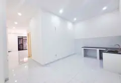 🍍🆘CHỦ CẦN B.ÁN GẤP💰G.ÍA MỚI CHỈ 3TỶ 500TR (TL) 🌹
🏡 NHÀ 2TẦNG_NGANG ĐỈNH HƠN 5M_MỚI ĐẸP KIÊN CỐ... Bán nhà riêng tại Trung Mỹ Tây, Hồ Chí Minh 04