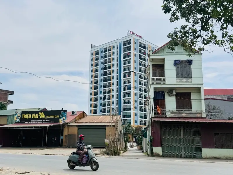 Nhà mặt phố 3 tầng tại Hồ Thuận Thành giá cực hấp dẫn... Bán nhà mặt phố tại Thuận Thành, Bắc Ninh 01