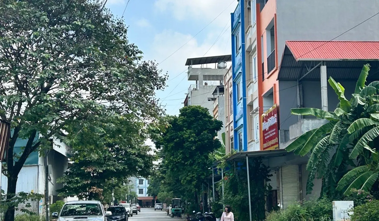 🔥 KĐT TÂN VIỆT TIẾN – ĐẠI ĐỒNG
🏡 Dt 90m² – sẵn nhà 3.5 tầng – MT 5m – chỉ hơn 5 tỷ... Bán văn phòng tại Đại Đồng, Bắc Ninh 01