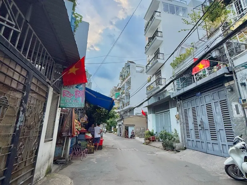 + Vị trí 30m ra Phạm Văn Chiêu, hẻm xe tải thông ra Lê Văn Thọ, Nguyễn Văn Khối. Xung quanh nhiều t... Bán nhà riêng tại An Hội Tây, Hồ Chí Minh 01